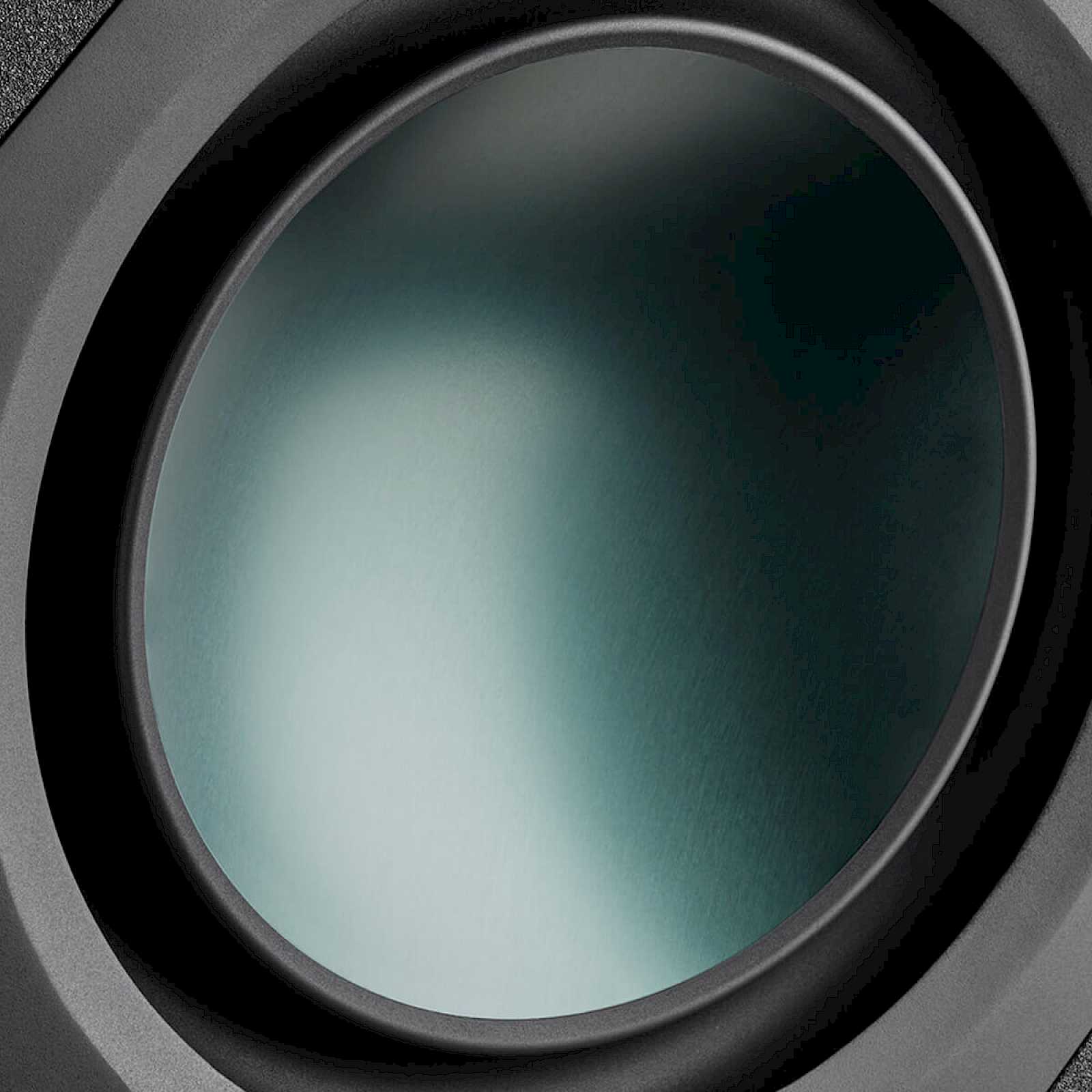 ma_cinergy_sub15_driver_closeup.1600×1600