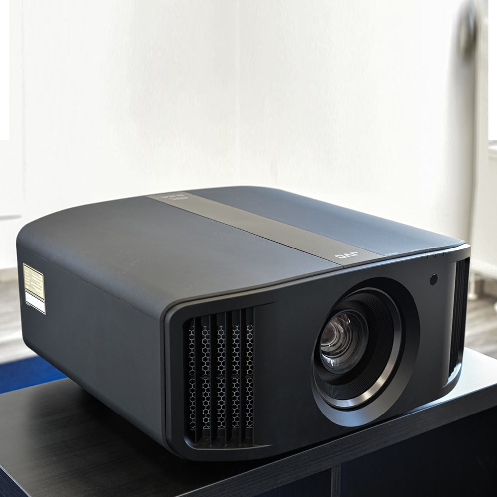 JVC DLA-NZ7 Home Cinema Projector