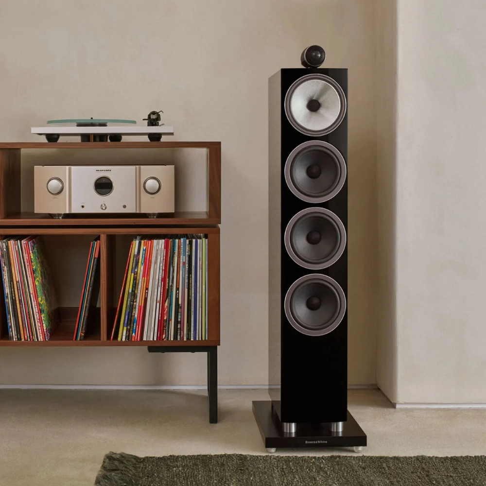 702-S3-Black_Image_3